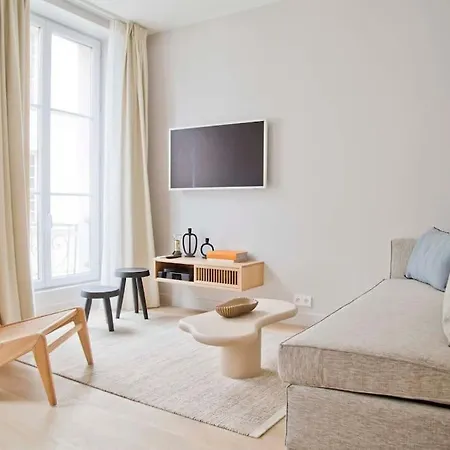 Margot - Luxury 2br Mouffetard Historic Heights 아파트 파리