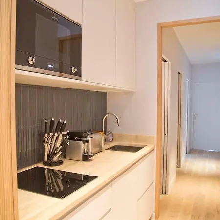 Margot - Luxury 2br Mouffetard Historic Heights 파리