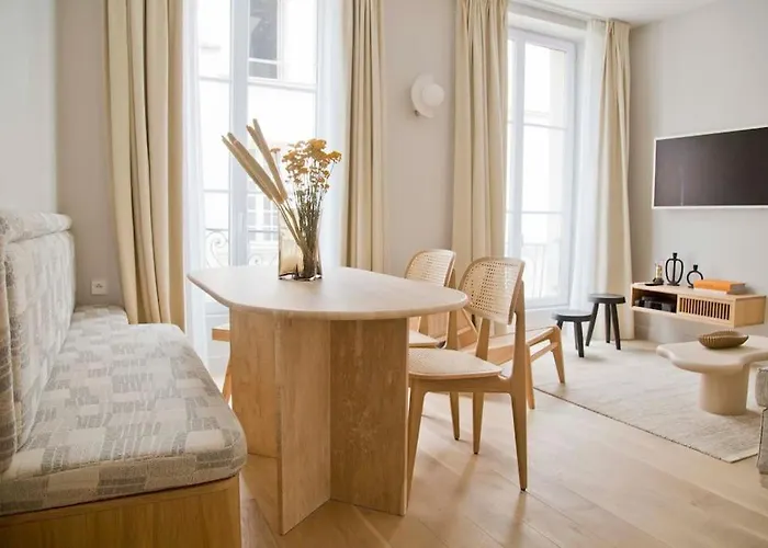 Margot - Luxury 2br Mouffetard Historic Heights *