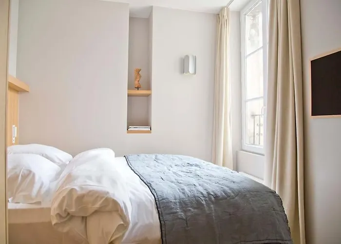 Apartment Margot - Luxury 2br Mouffetard Historic Heights *