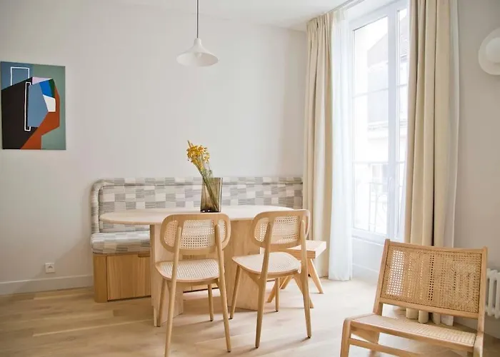 Margot - Luxury 2br Mouffetard Historic Heights Apartment *