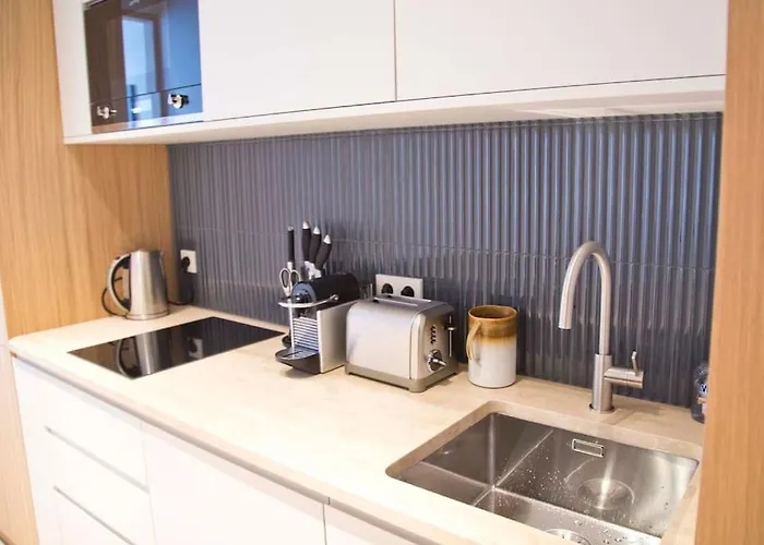Margot - Luxury 2br Mouffetard Historic Heights Apartment Paris