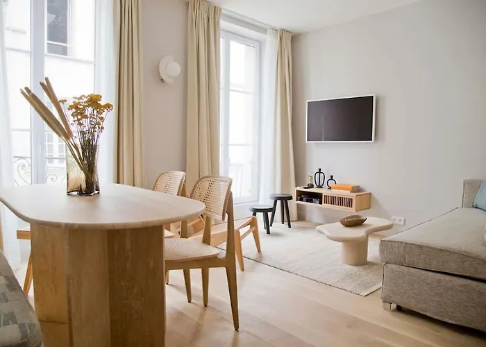 Apartment Margot - Luxury 2br Mouffetard Historic Heights *