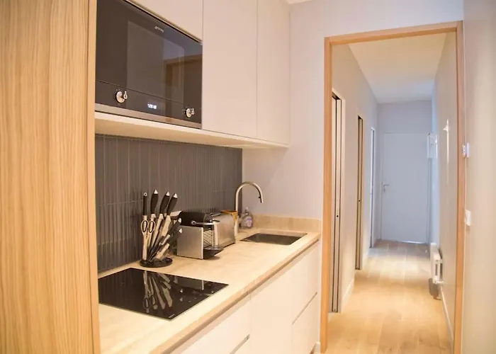 Margot - Luxury 2br Mouffetard Historic Heights Paris